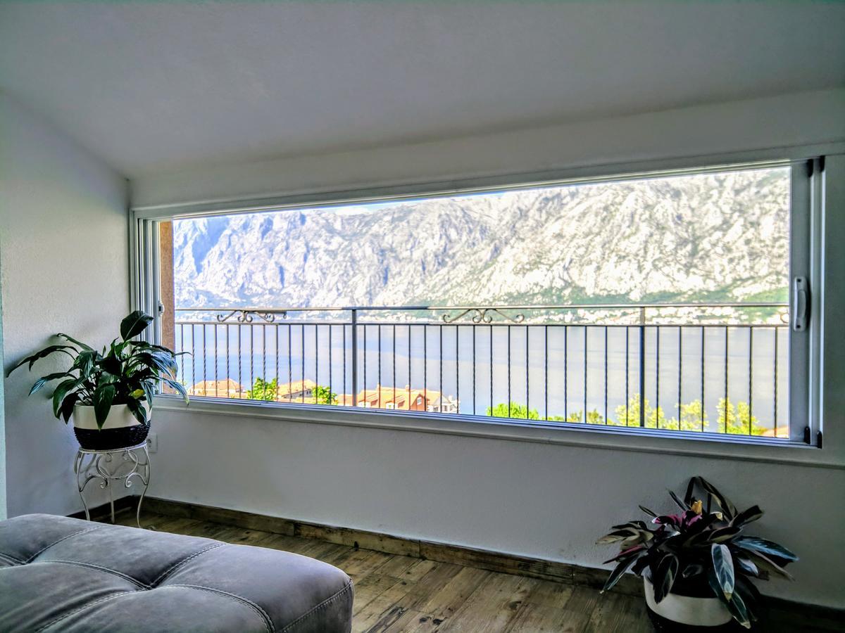 Lux Apartments Fabris Kotor Bagian luar foto