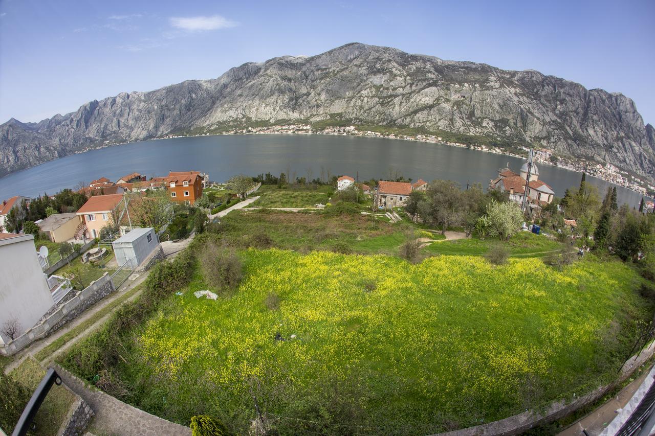 Lux Apartments Fabris Kotor Bagian luar foto